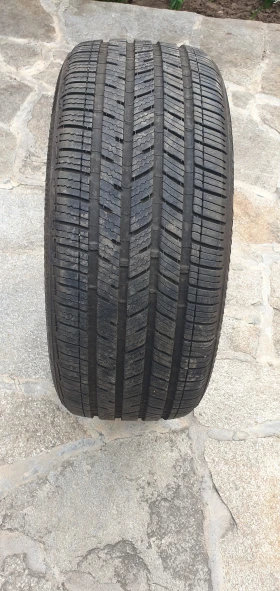 Гуми Летни 225/45R18, снимка 1 - Гуми и джанти - 48503076