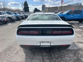 Dodge Challenger * Scat Pack 392 w/Dynamics Pkg, Plus Group, Sunroo, снимка 6