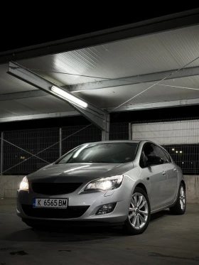 Opel Astra 2.0 CDTI, снимка 2