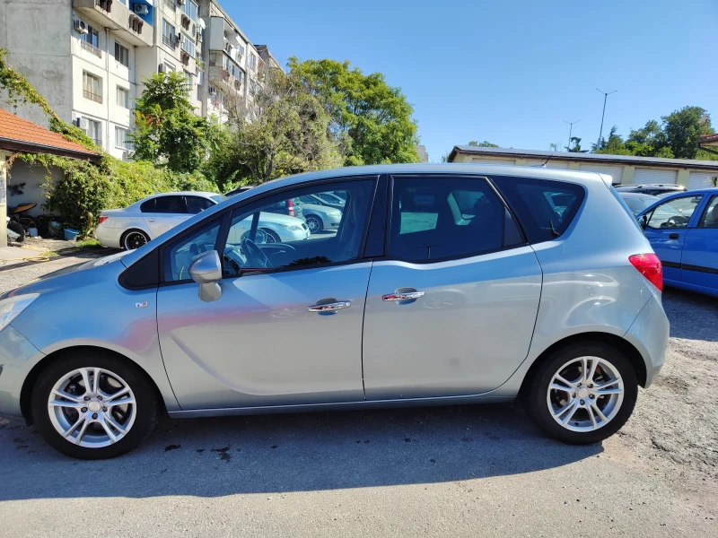 Opel Meriva, снимка 3 - Автомобили и джипове - 46830289