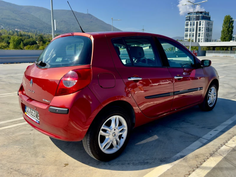 Renault Clio 1.5 dci, снимка 4 - Автомобили и джипове - 47367786