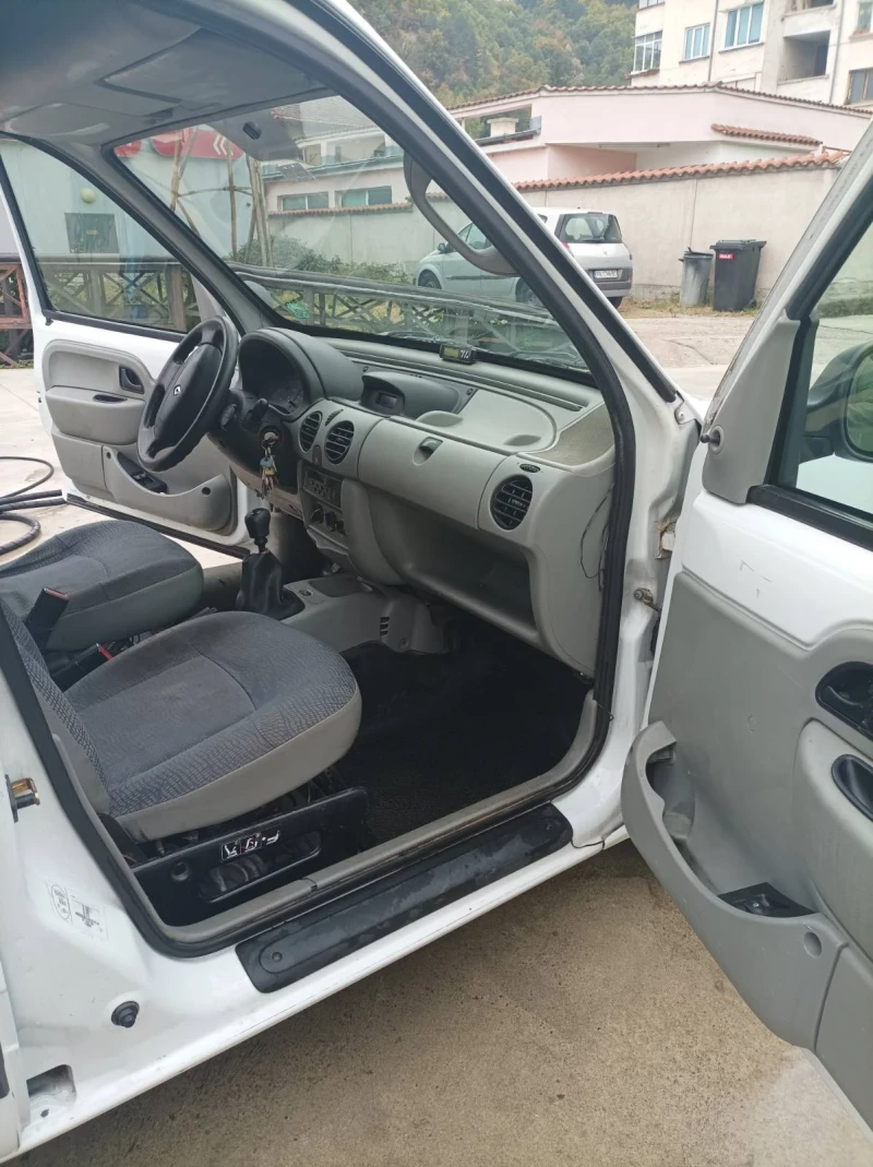 Renault Kangoo товарно, снимка 8 - Автомобили и джипове - 47755366