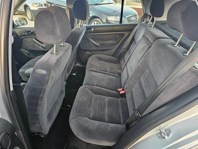 VW Golf 1, 9 TDI  КЛИМТРОНИК  90 КС., снимка 11 - Автомобили и джипове - 47820948