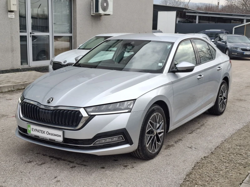 Skoda Octavia 1.5 TSI, снимка 1 - Автомобили и джипове - 49301804