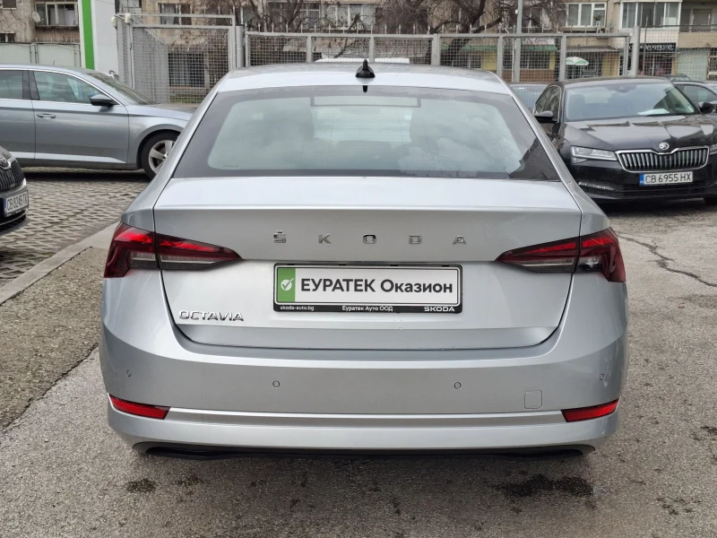 Skoda Octavia 1.5 TSI, снимка 6 - Автомобили и джипове - 49301804