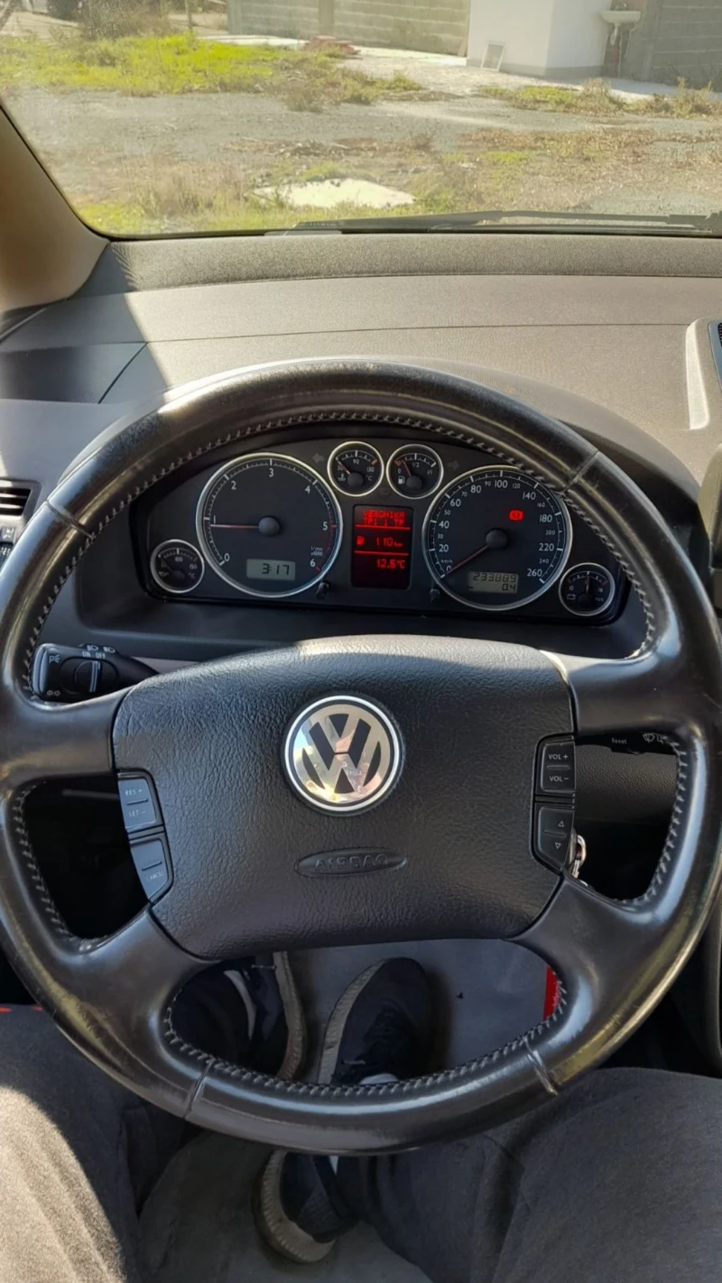 VW Sharan Exclusive Edition, снимка 2 - Автомобили и джипове - 52361454