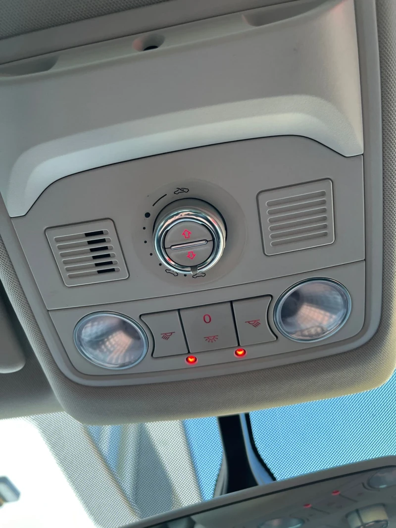 Seat Leon 1.4 TGI, снимка 14 - Автомобили и джипове - 52621589