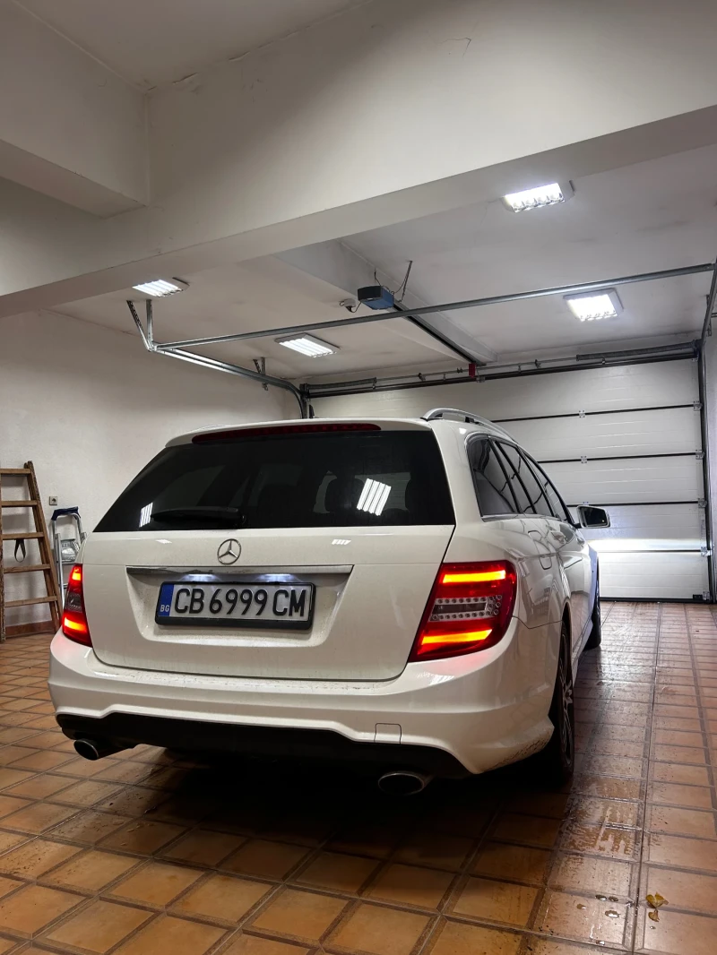 Mercedes-Benz C 300 Edition C, снимка 3 - Автомобили и джипове - 52347054