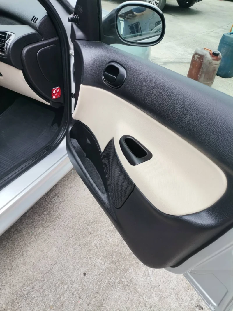 Peugeot 206, снимка 7 - Автомобили и джипове - 52347666