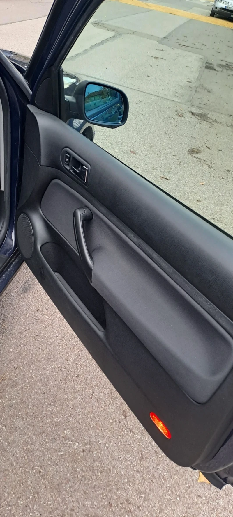 VW Golf 113700км. 1.9 SDI сервизна история , снимка 12 - Автомобили и джипове - 52494484