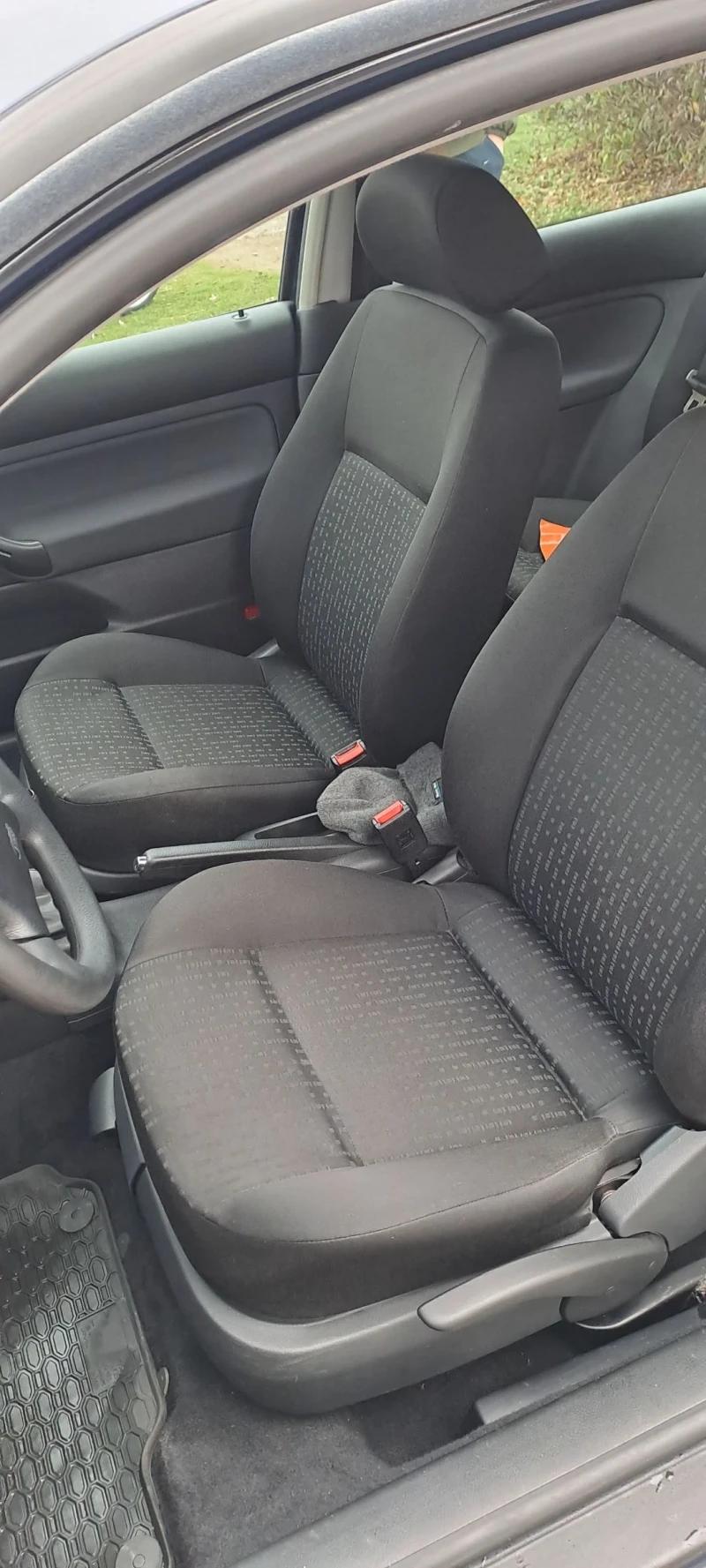 VW Golf 113700км. 1.9 SDI сервизна история , снимка 8 - Автомобили и джипове - 52494484