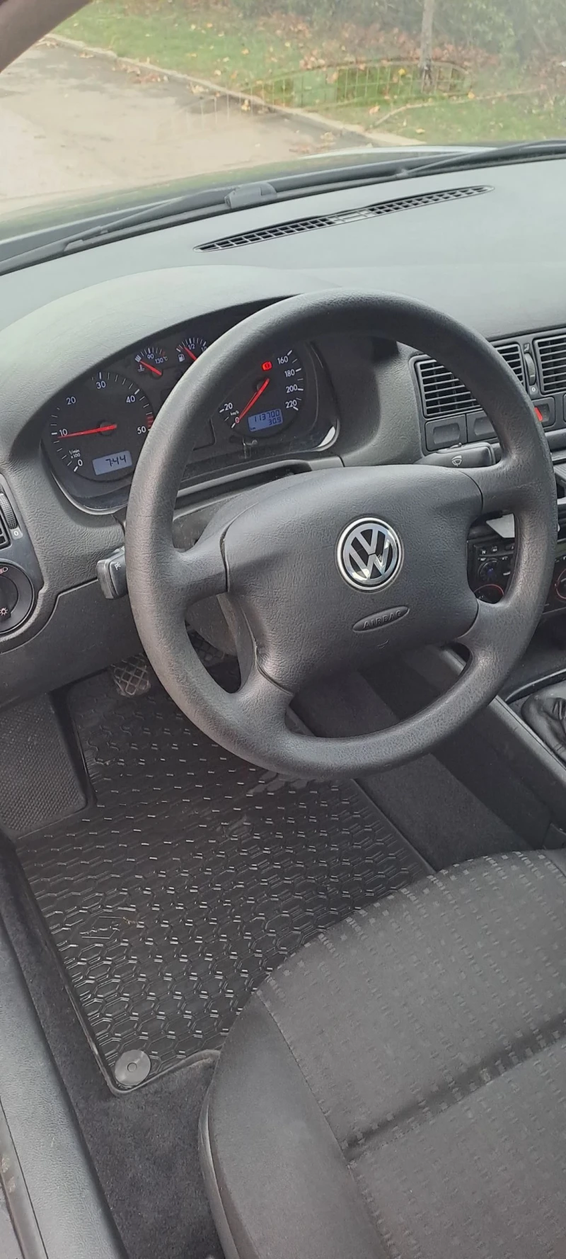 VW Golf 113700км. 1.9 SDI сервизна история , снимка 9 - Автомобили и джипове - 52494484