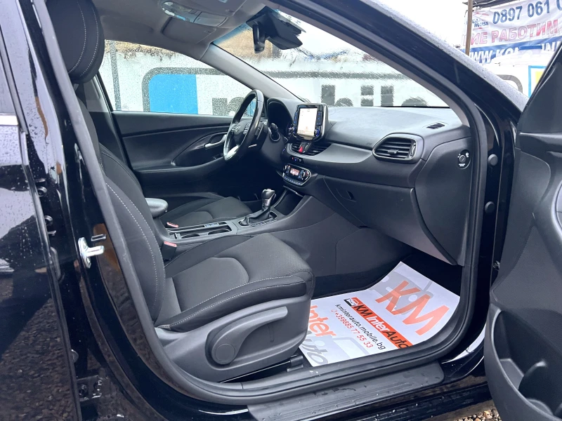 Hyundai I30 1.6CRDI Facelift/PREMIUM/AUT/NAVI/XENON/ANDROID , снимка 12 - Автомобили и джипове - 52565858