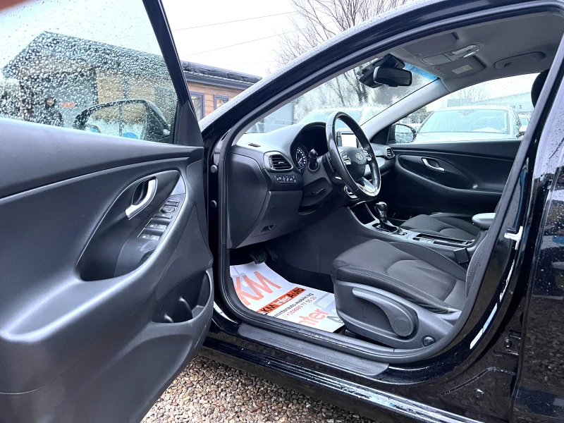 Hyundai I30 1.6CRDI Facelift/PREMIUM/AUT/NAVI/XENON/ANDROID , снимка 7 - Автомобили и джипове - 52565858