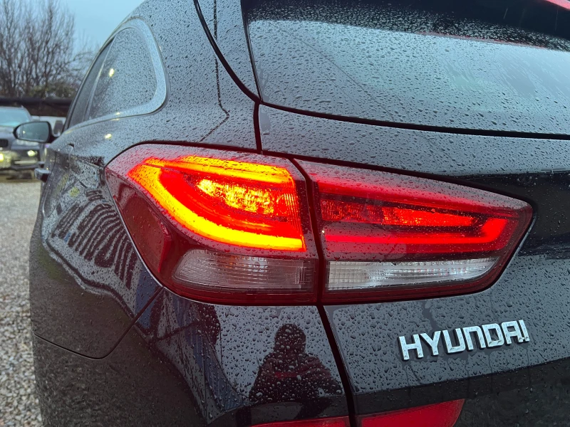 Hyundai I30 1.6CRDI Facelift/PREMIUM/AUT/NAVI/XENON/ANDROID , снимка 16 - Автомобили и джипове - 52565858