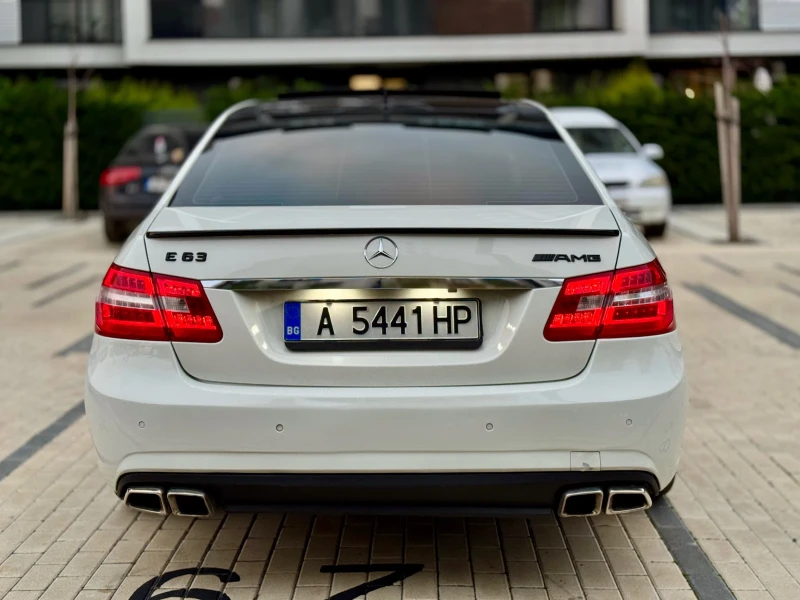 Mercedes-Benz E 500 AMG-pack/Distronic/Night Vision/Panorama, снимка 5 - Автомобили и джипове - 52775809