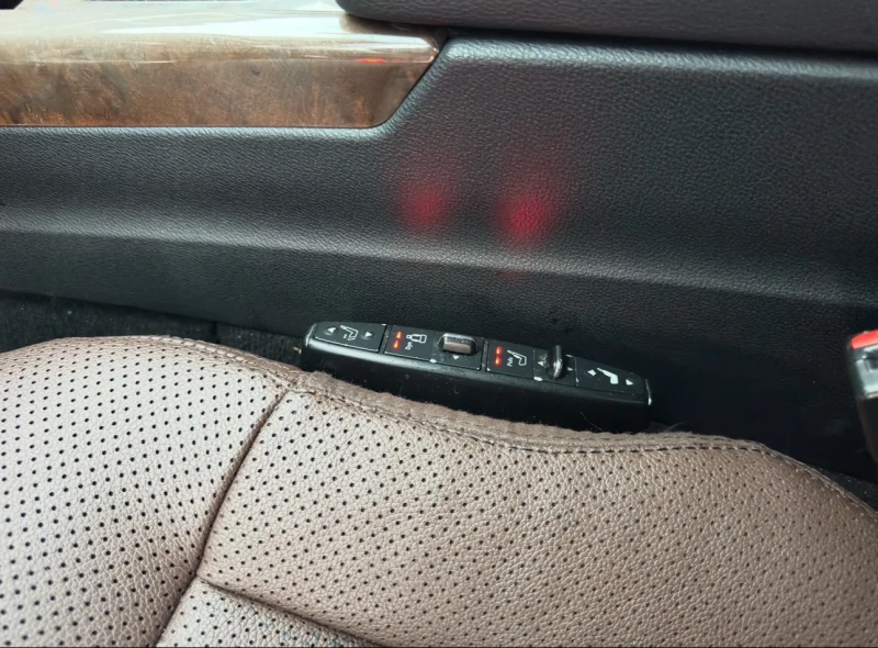 Mercedes-Benz E 500 AMG-pack/Distronic/Night Vision/Panorama, снимка 14 - Автомобили и джипове - 52775809