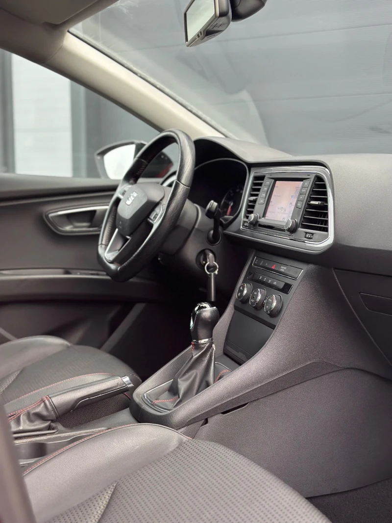 Seat Leon Seat Leon * FR 1.4i* , снимка 13 - Автомобили и джипове - 52858117