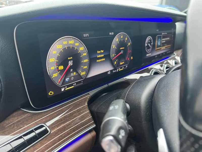 Mercedes-Benz E 400 BURMESTER/360/PANO/NAVI, снимка 8 - Автомобили и джипове - 53560526