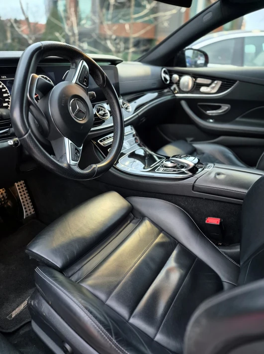 Mercedes-Benz E 220 AMG, снимка 3 - Автомобили и джипове - 53975106