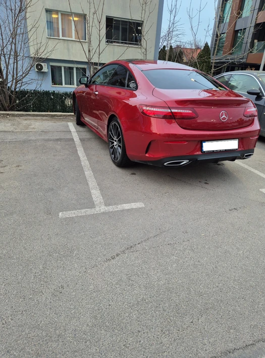 Mercedes-Benz E 220 AMG, снимка 2 - Автомобили и джипове - 53975106