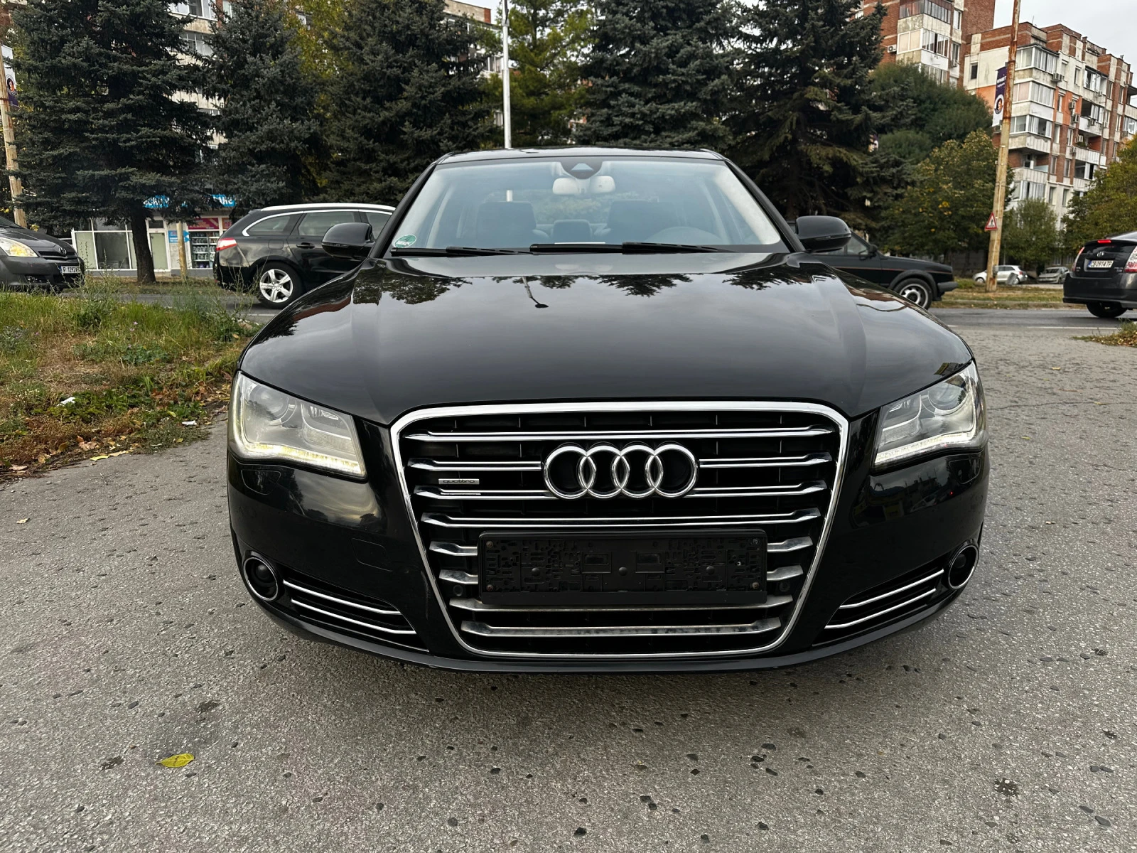 Audi A8 4.2 TDI Long  - изображение 2