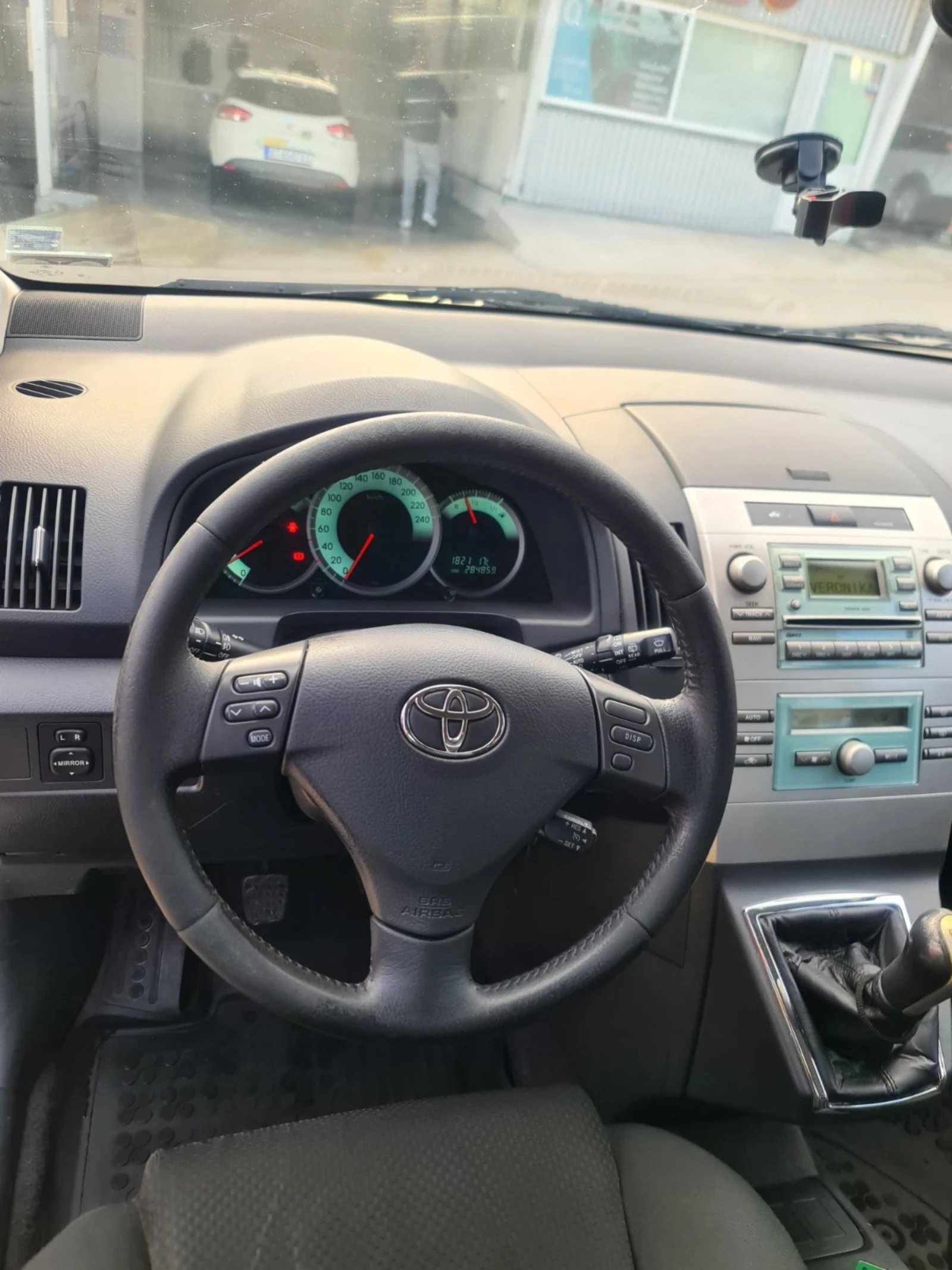 Toyota Corolla verso D4D-136к.с. - изображение 8