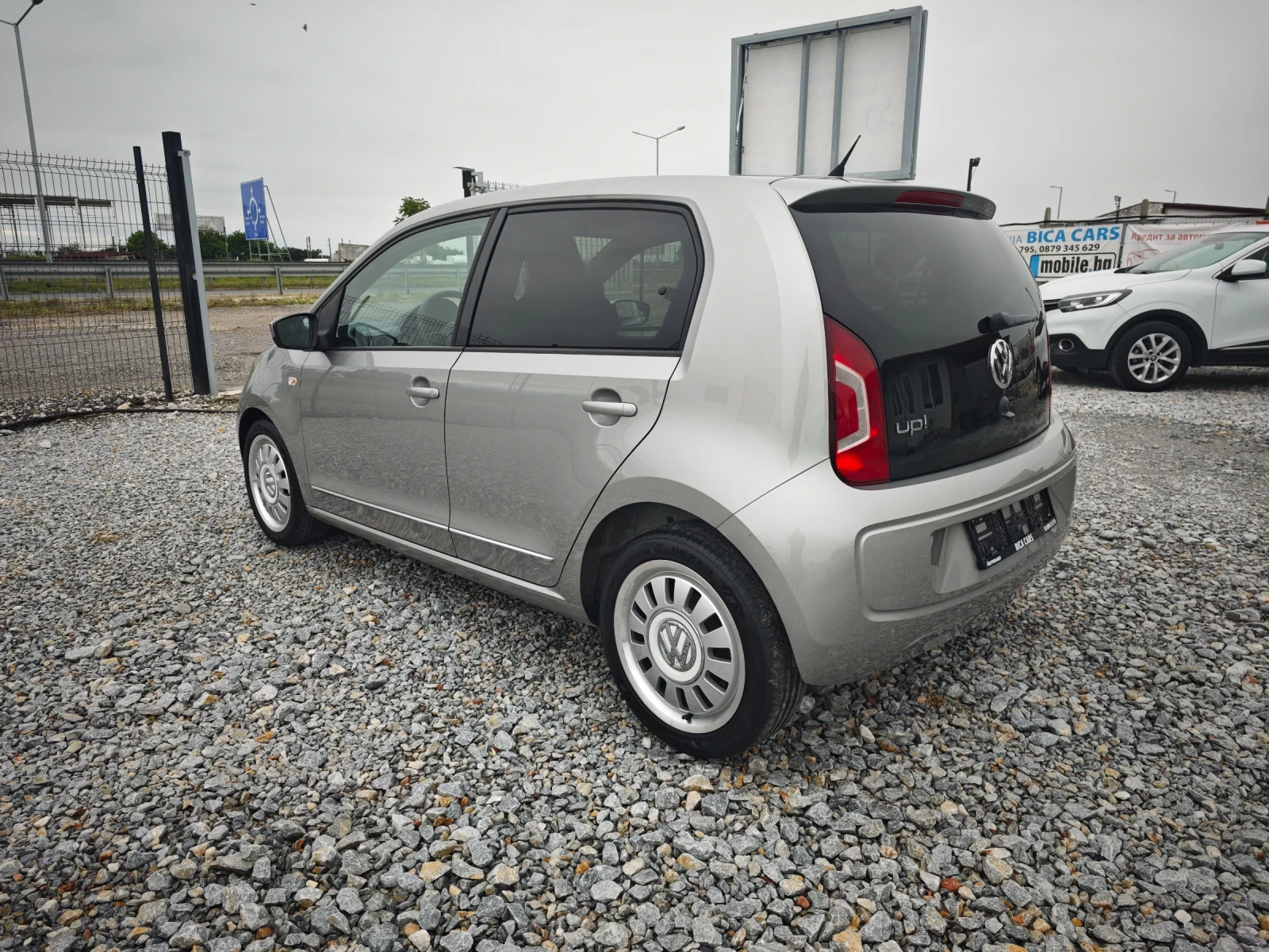 VW Up 1.0MPI - изображение 6