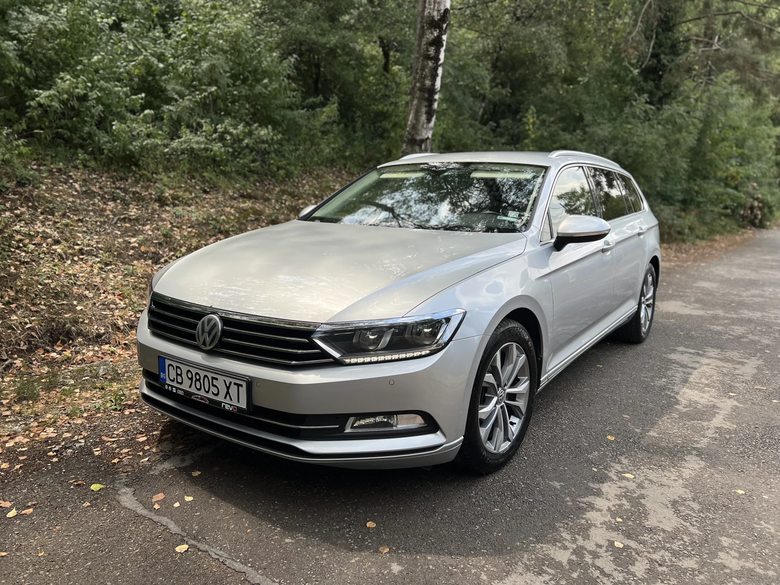 VW Passat 2.0TDI 190hp/История/LED/DSG/ACC/KEYLESS - изображение 3