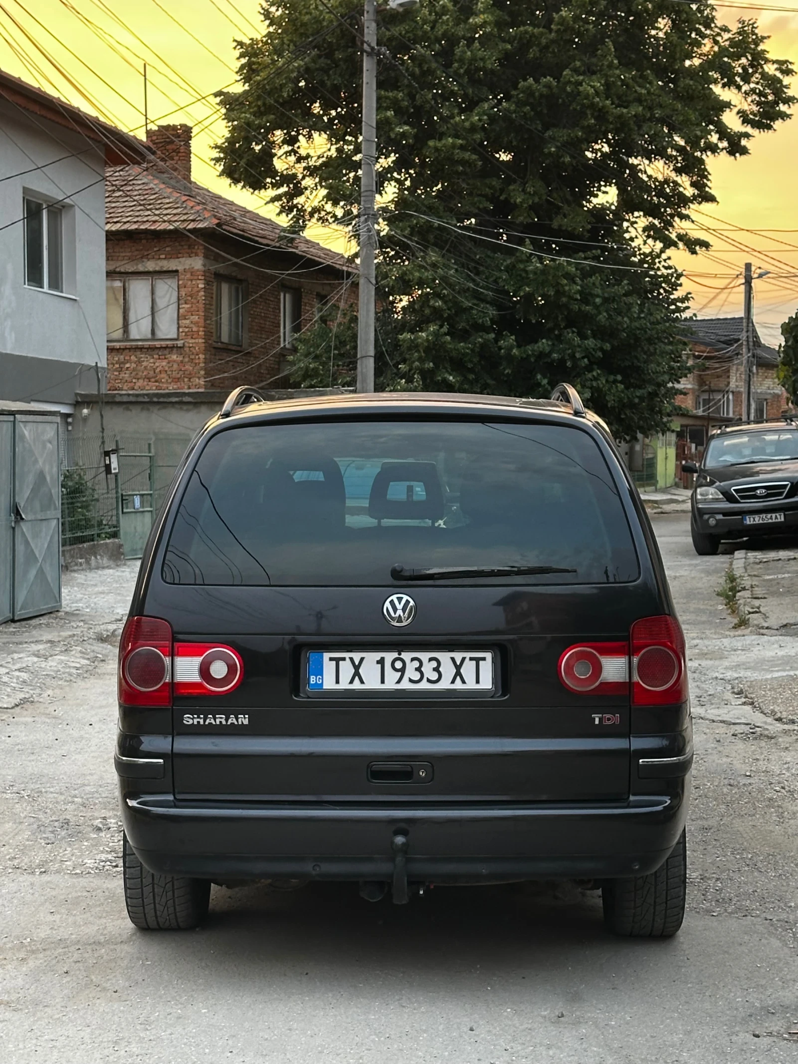 VW Sharan 1.9 TDI 116 к.с 6 СКОРООСТИ 7 МЕСТНА - изображение 4