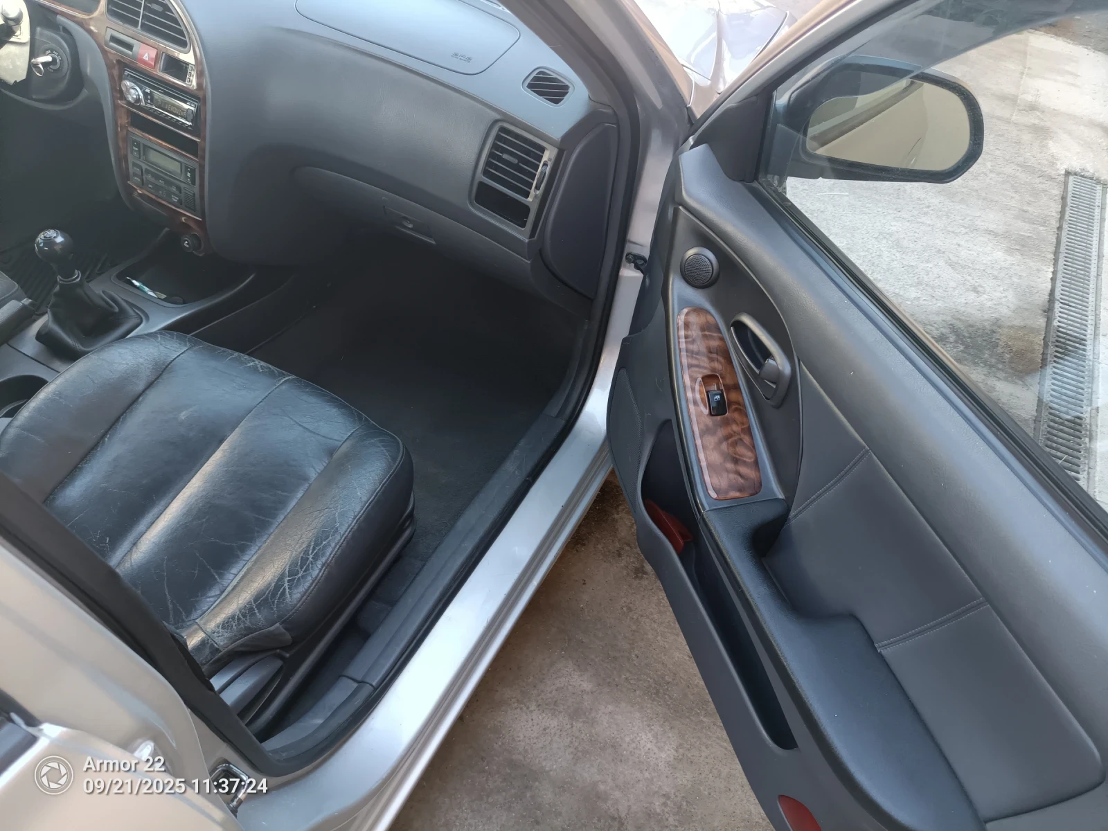 Hyundai Elantra | Mobile.bg   12