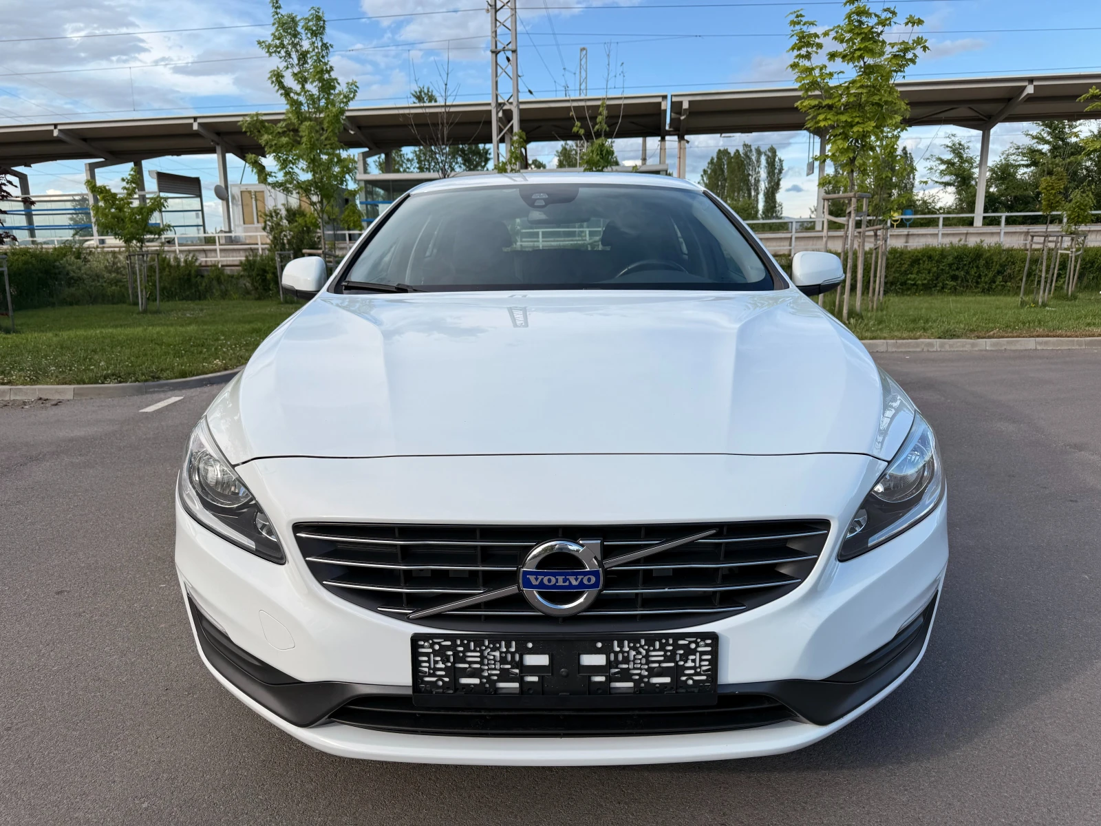 Volvo V60 1.6D* NAVI* АВТОМАТИК*  - изображение 2