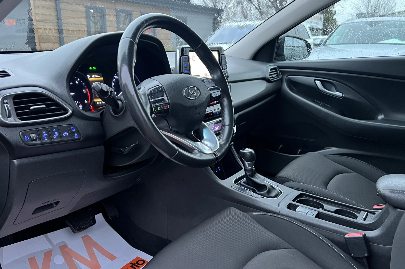 Hyundai I30 1.6CRDI Facelift/PREMIUM/AUT/NAVI/XENON/ANDROID  - изображение 9