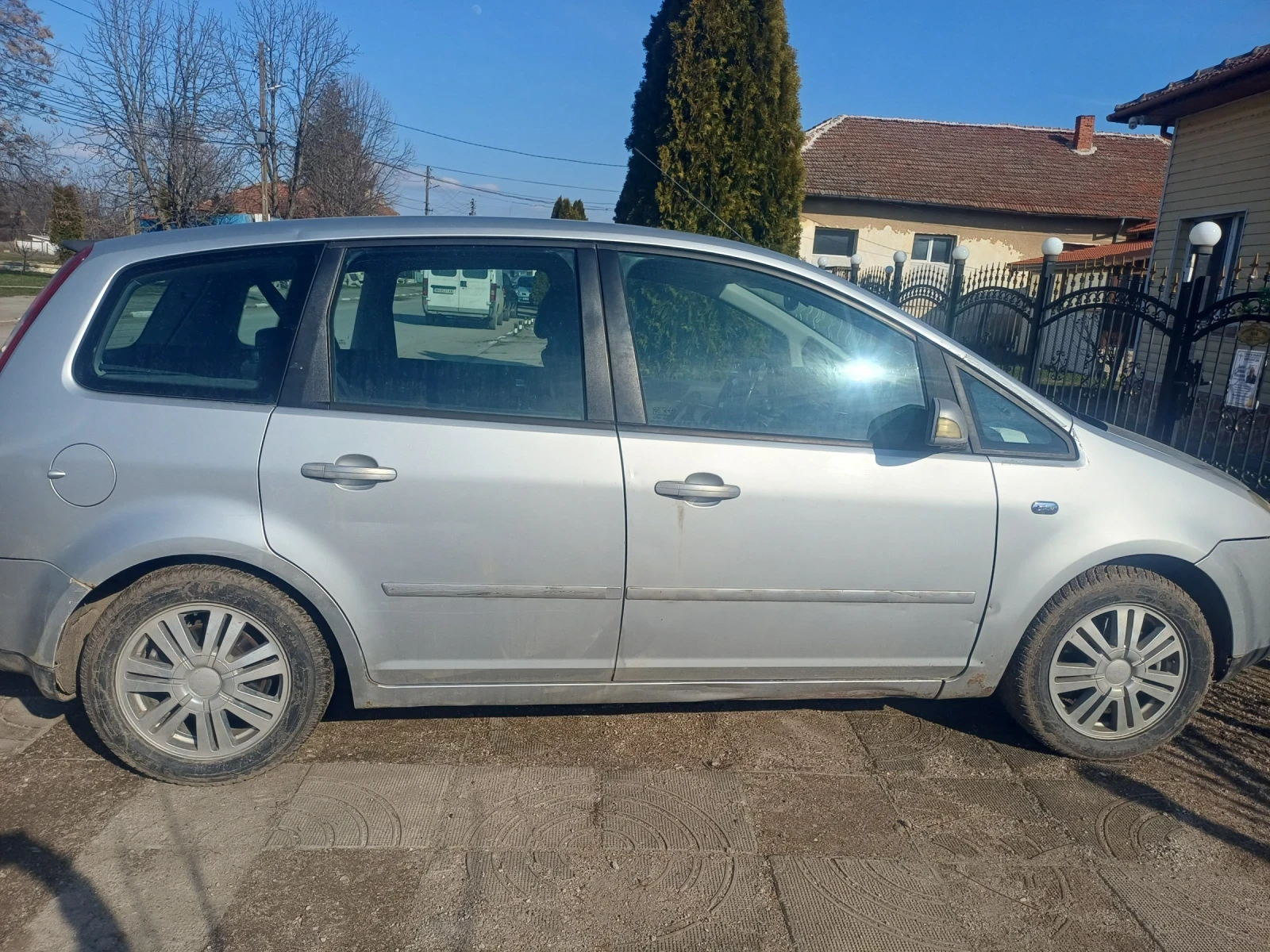 Ford C-max 2.0 - изображение 2