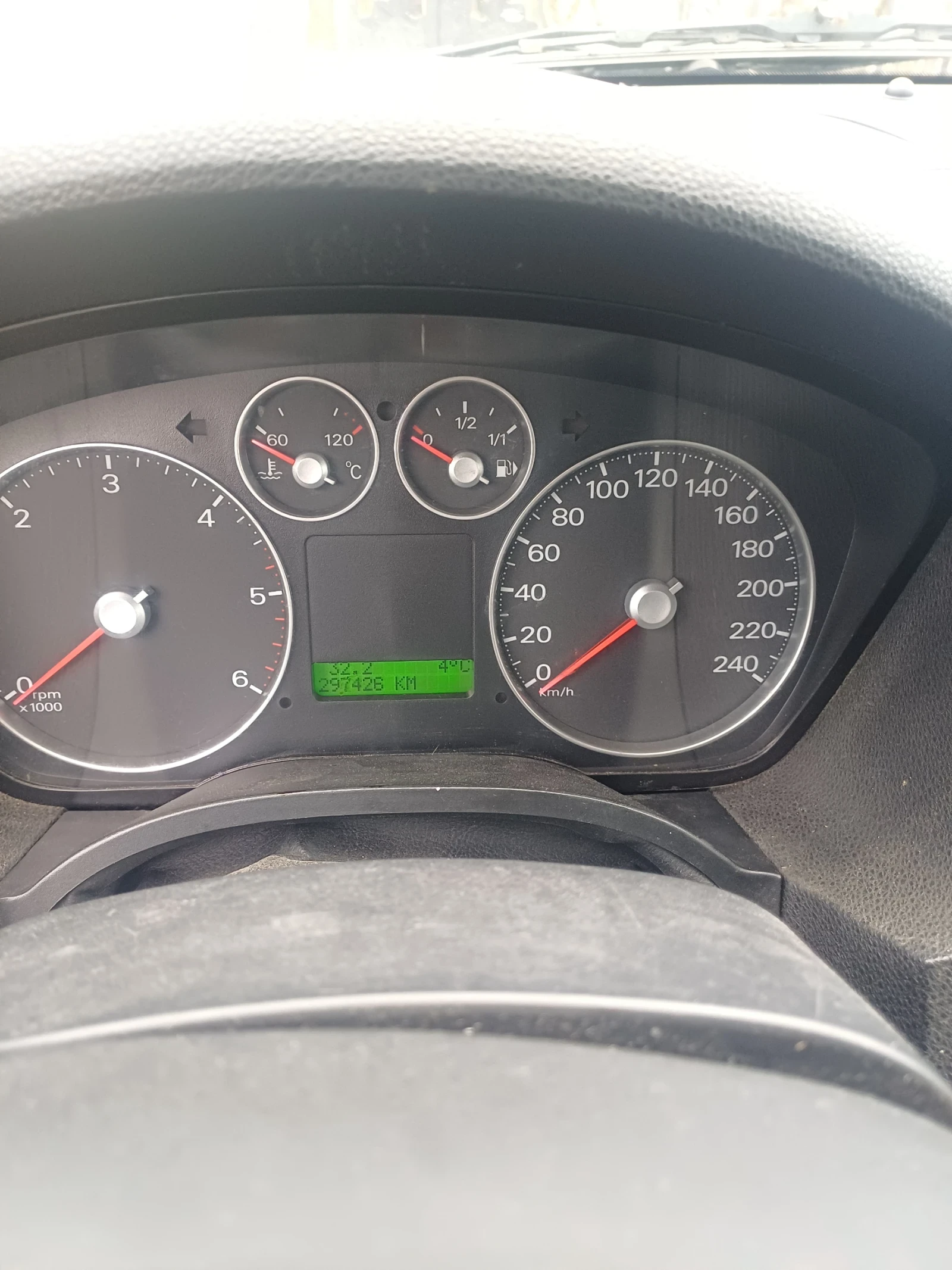 Ford C-max 2.0 - изображение 4