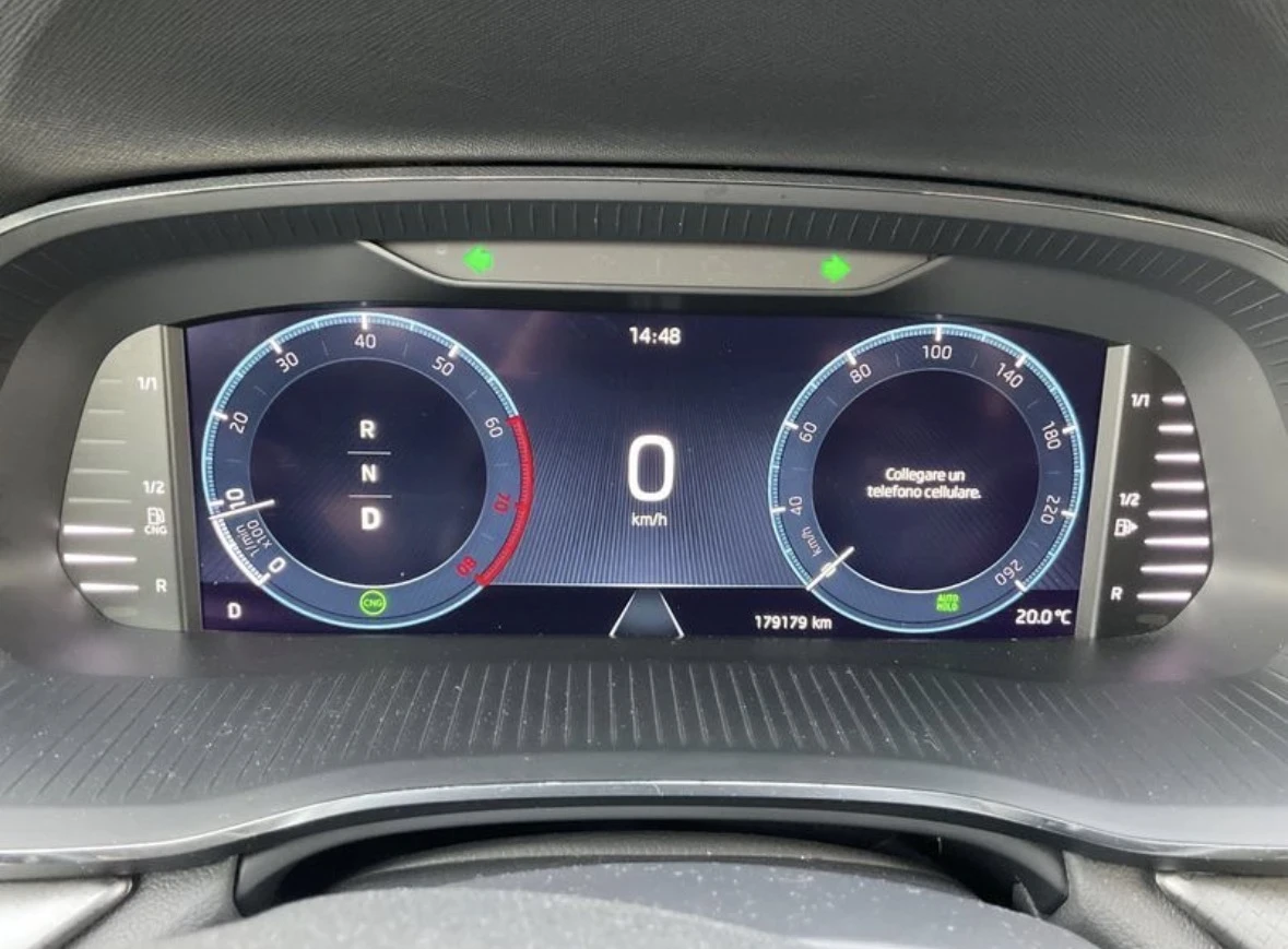 Skoda Octavia 1.5TGI Executive Автоматик, снимка 11 - Автомобили и джипове - 53878639