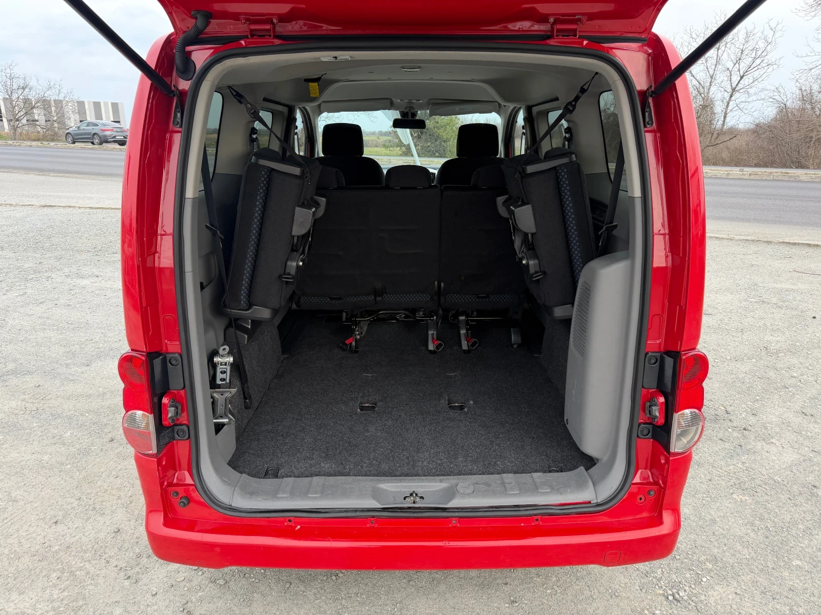 Nissan e-NV200 1.6 -110 / ������ / ����� �� ��� / ���������� 6+ 1 | Mobile.bg � ����������� 13