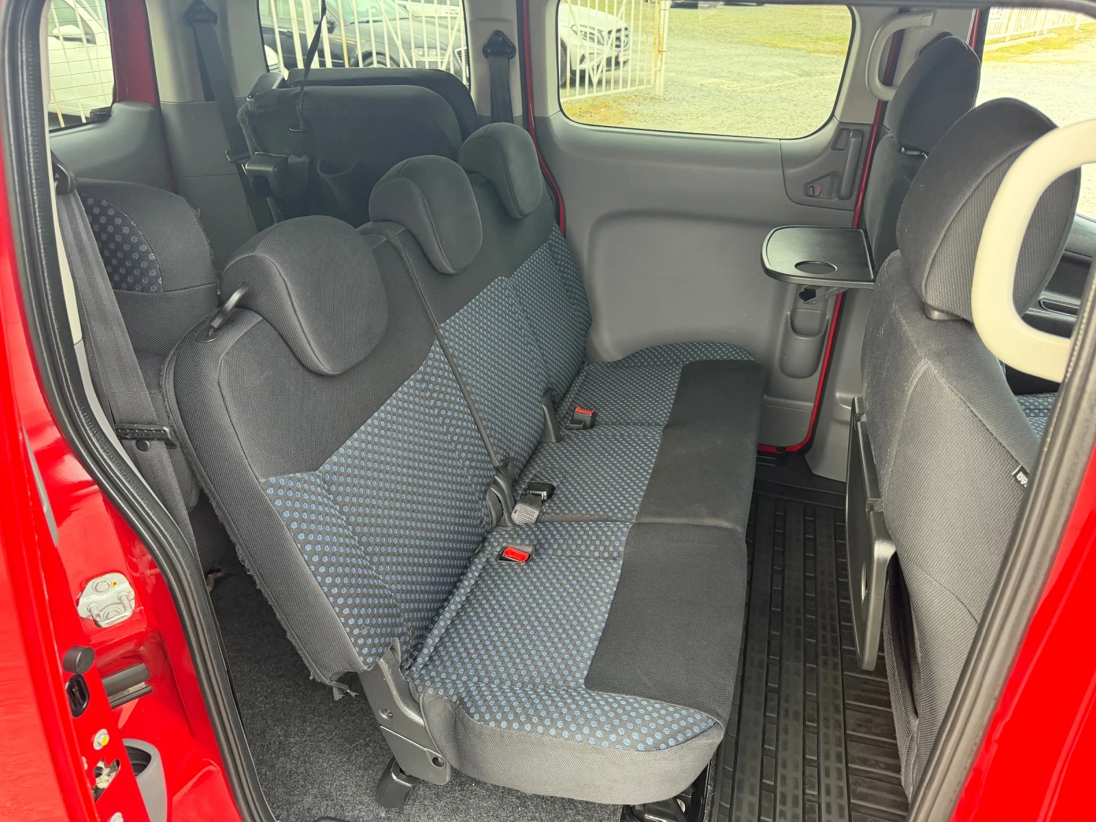 Nissan e-NV200 1.6 -110 / ������ / ����� �� ��� / ���������� 6+ 1 | Mobile.bg � ����������� 11