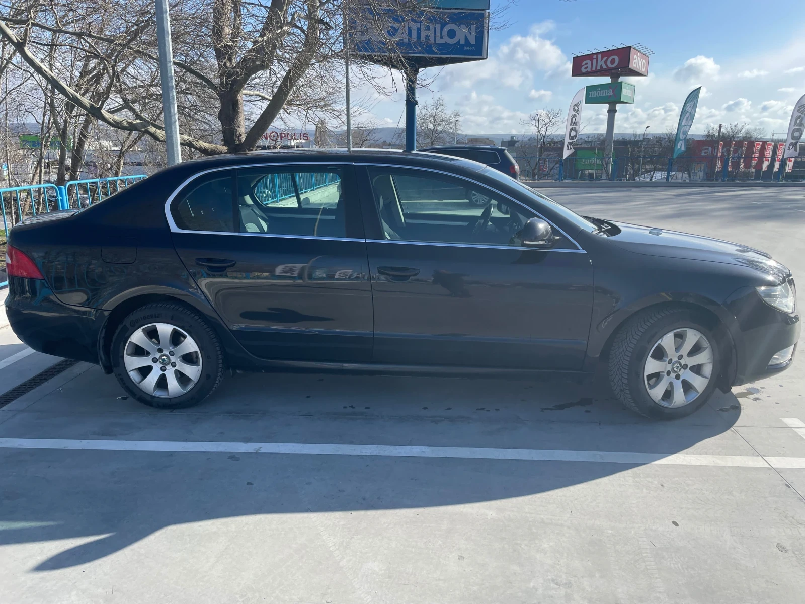 Skoda Superb, снимка 15 - Автомобили и джипове - 54011727