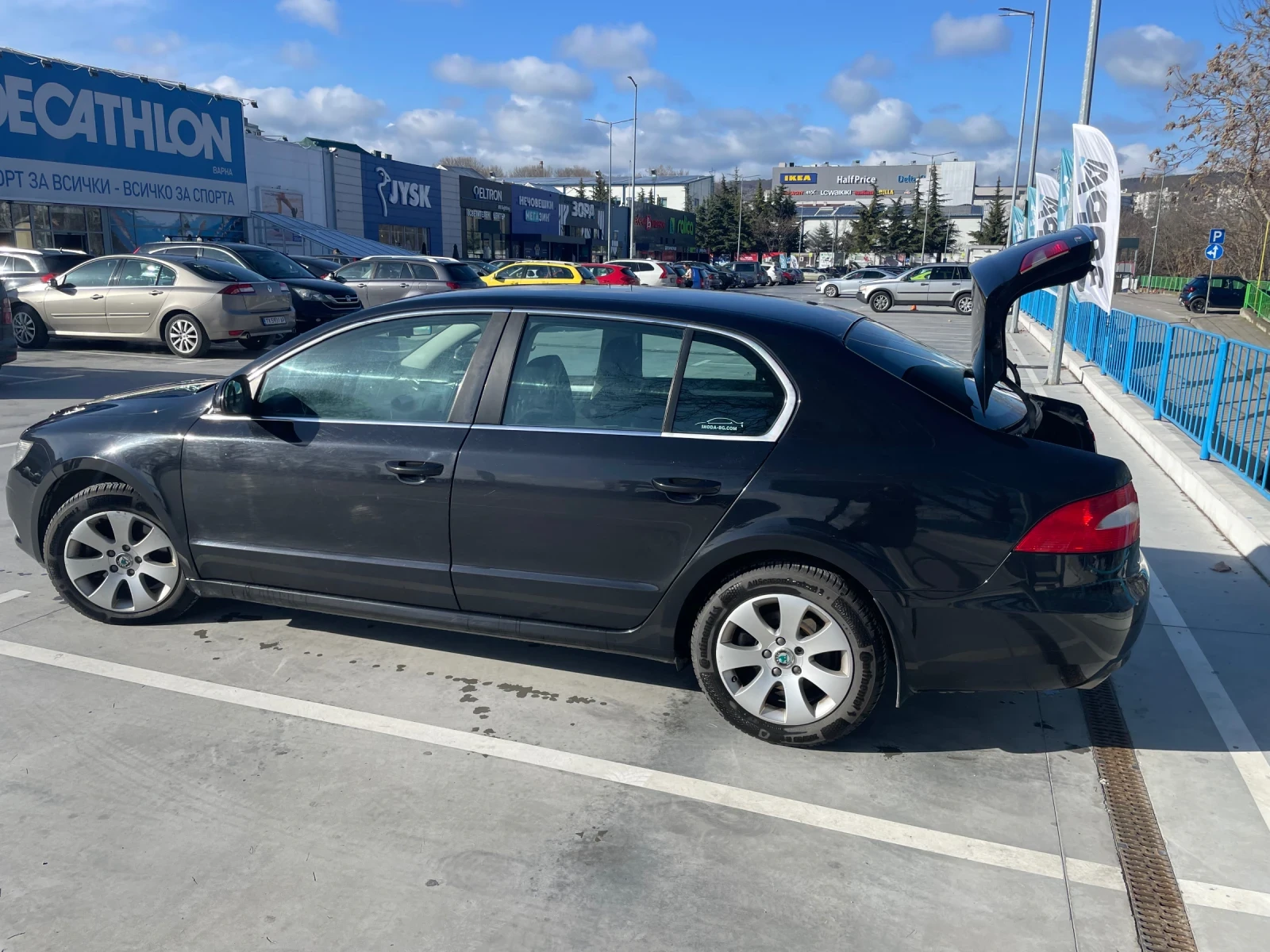 Skoda Superb, снимка 14 - Автомобили и джипове - 54011727