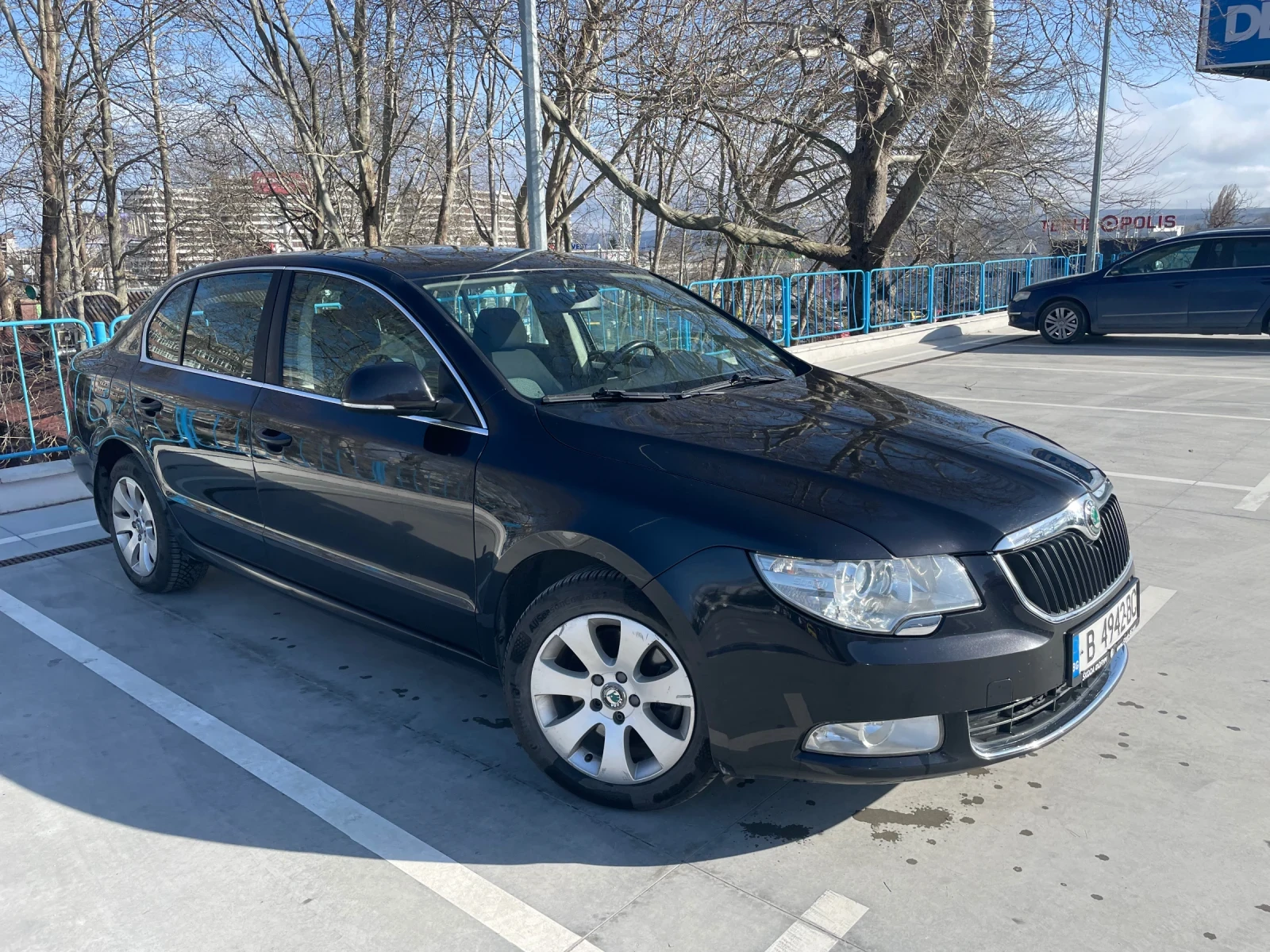 Skoda Superb, снимка 16 - Автомобили и джипове - 54011727