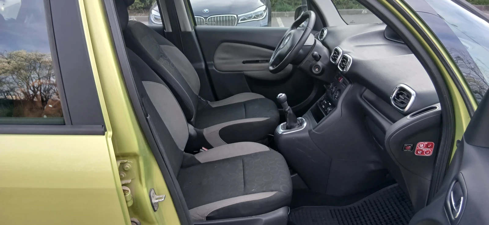 Citroen C3 Picasso 1.4 еко 4 134 000 км УНИКАТ, снимка 13 - Автомобили и джипове - 54119918