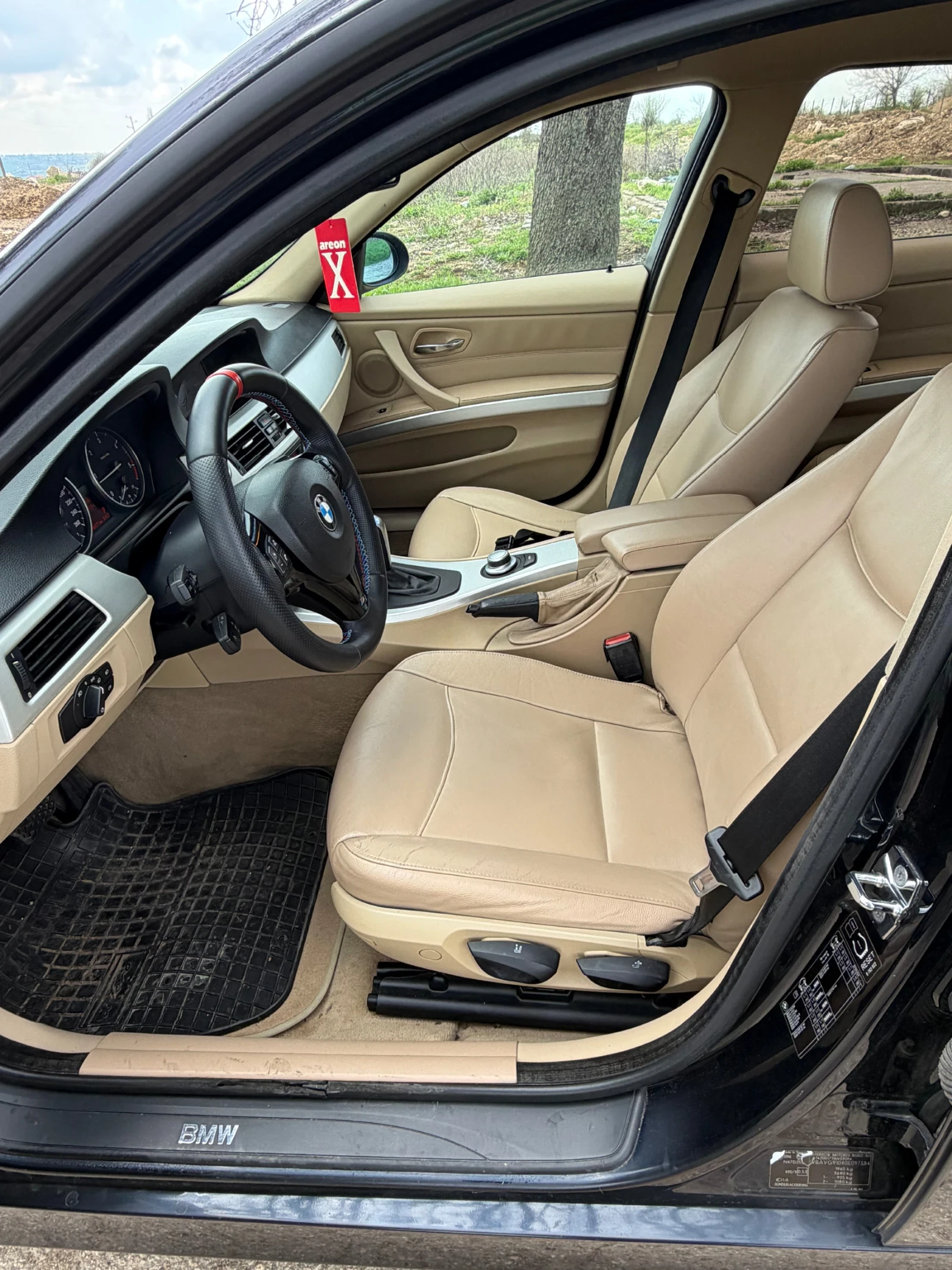 BMW 320, снимка 9 - Автомобили и джипове - 54172872