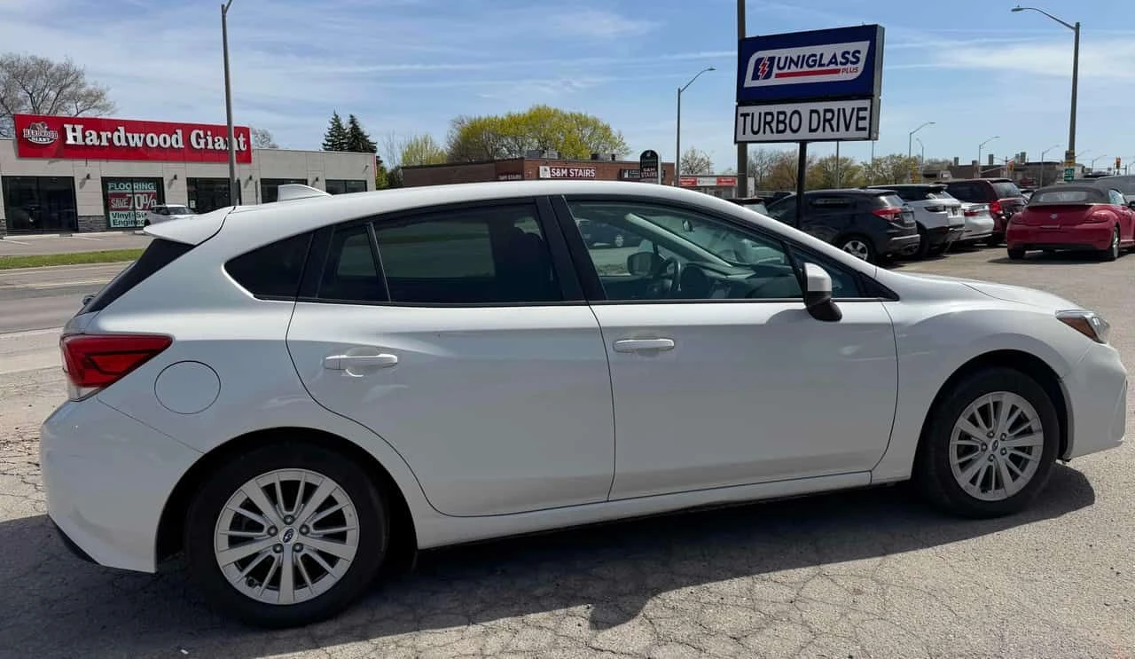 Subaru Impreza * Touring * ПОДГРЕВ* KEYLESS* , снимка 3 - Автомобили и джипове - 54421891