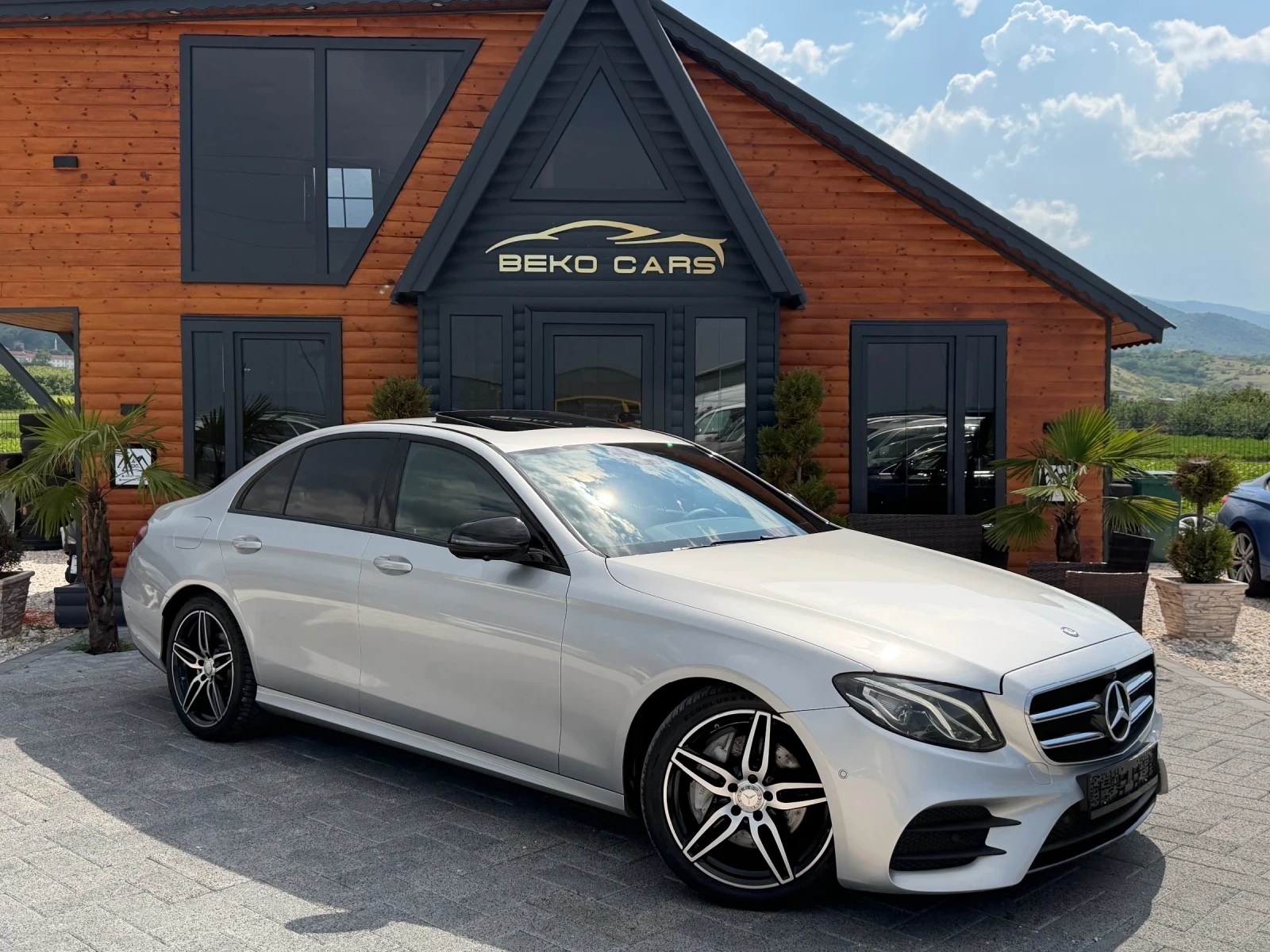 Mercedes-Benz E 220 AMG-PACK//Нов внос от Белгия!, снимка 3 - Автомобили и джипове - 54802582