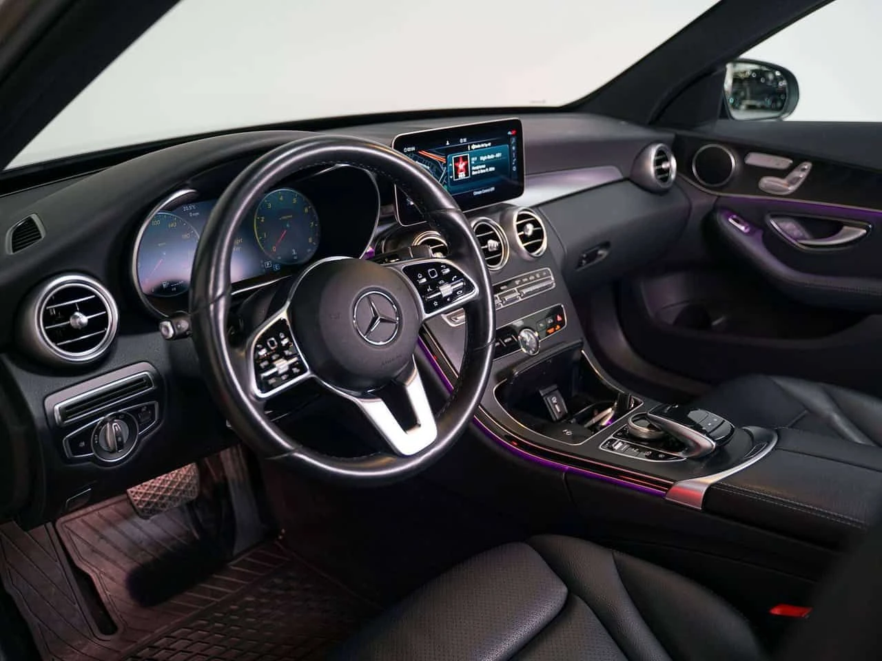 Mercedes-Benz 300 * | AMG PKG | PREMIUM 1 & 2 PKG | TECH PKG * CARFA, снимка 7 - Автомобили и джипове - 54917189