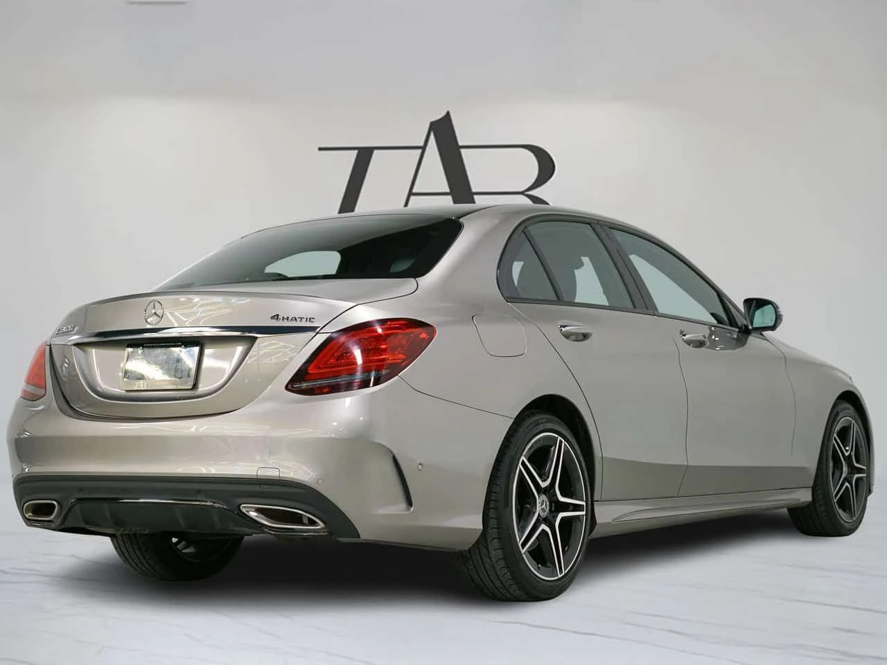 Mercedes-Benz 300 * | AMG PKG | PREMIUM 1 & 2 PKG | TECH PKG * CARFA, снимка 3 - Автомобили и джипове - 54917189