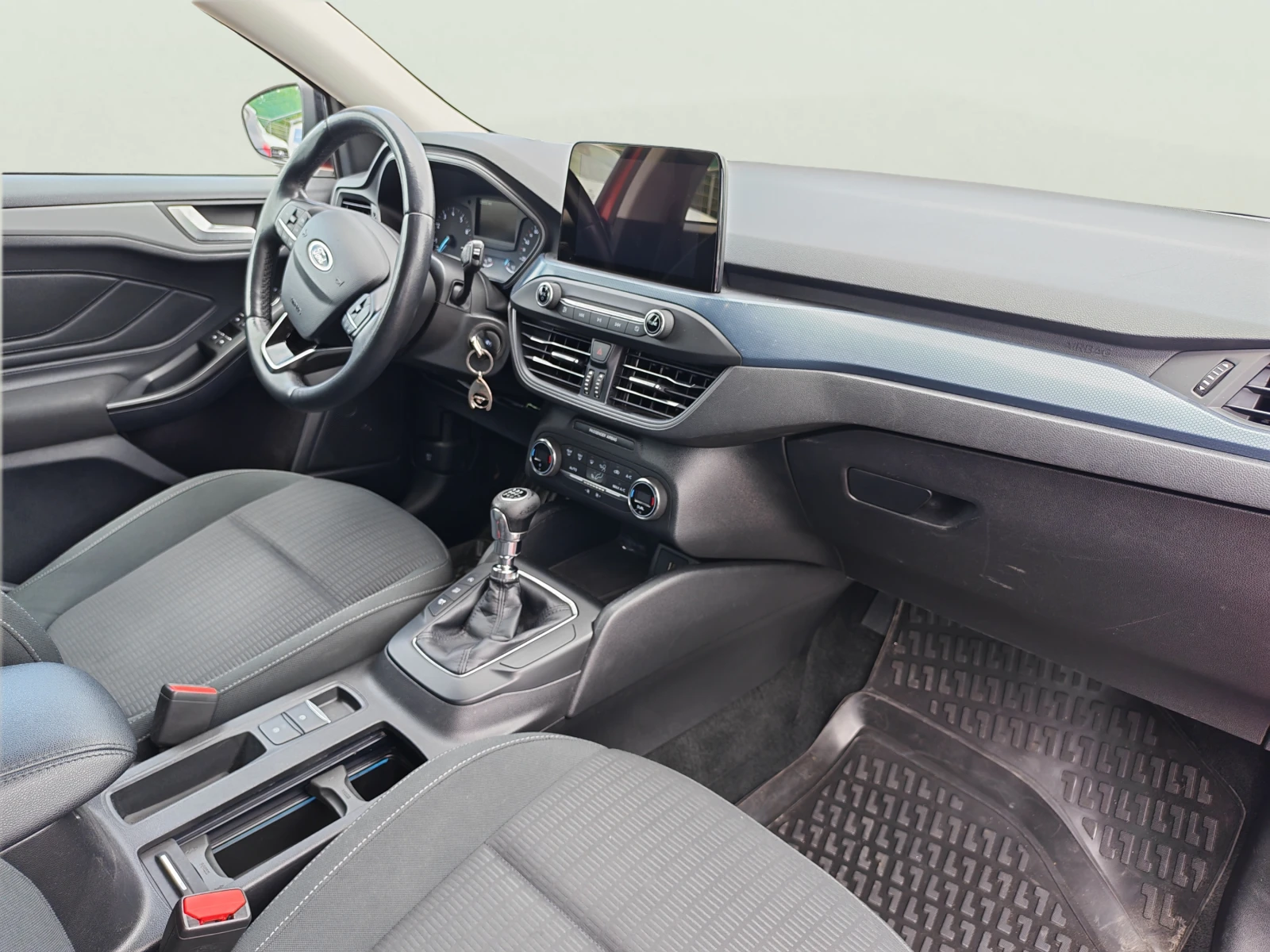 Ford Focus 1.0 EcoBoost, снимка 10 - Автомобили и джипове - 55016833