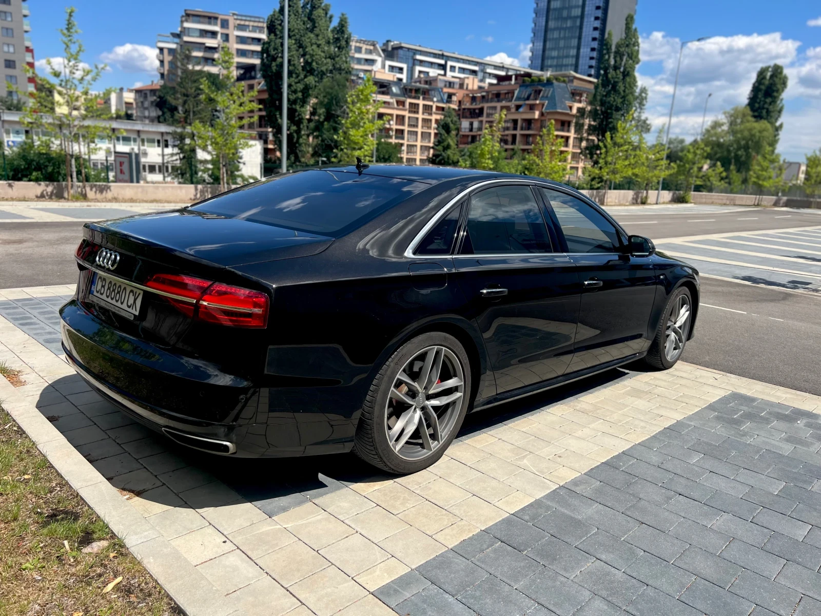 Audi A8, снимка 5 - Автомобили и джипове - 55231430