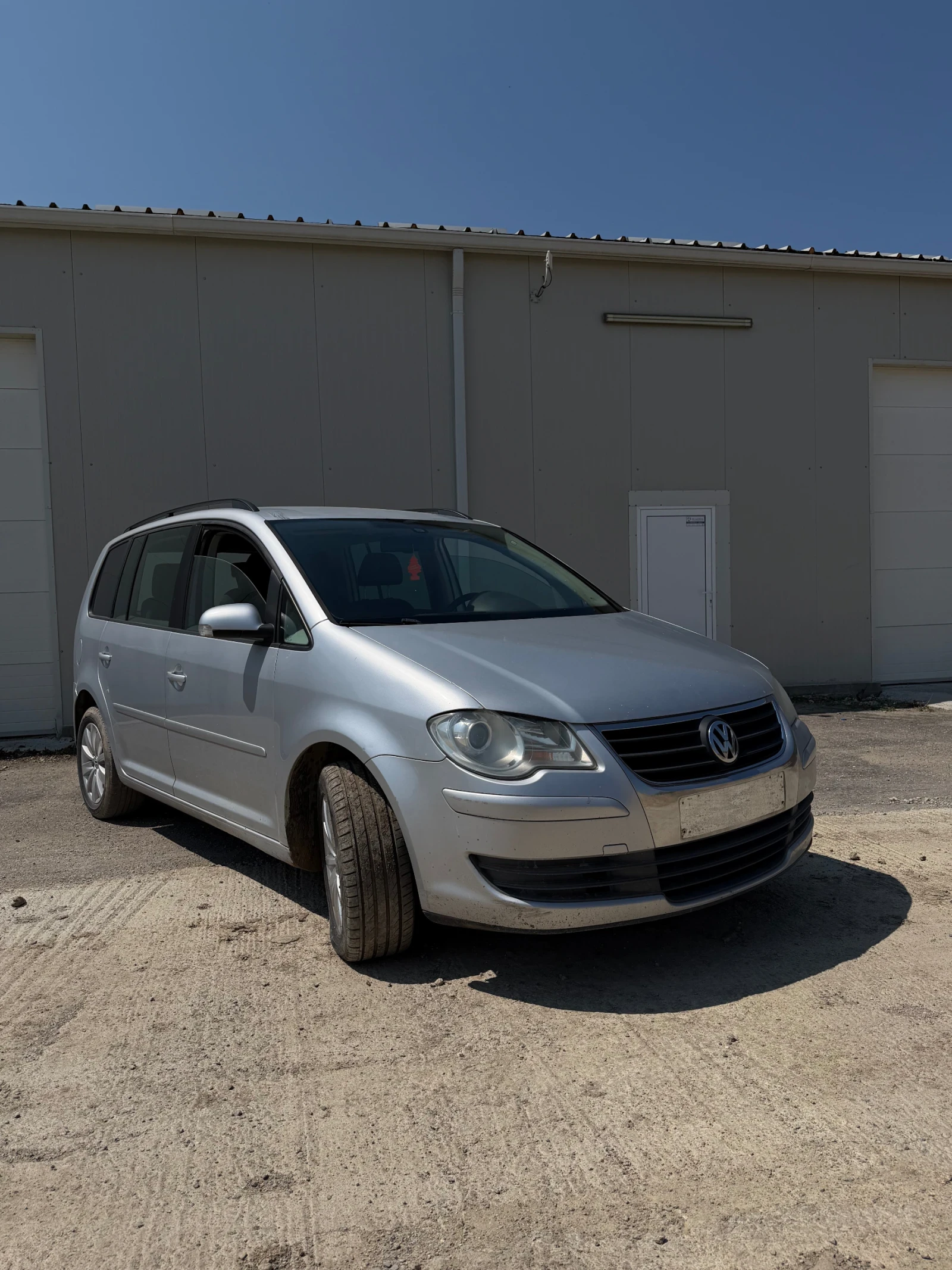 VW Touran VW Touran 2.0 TDI BMM 8клапана, снимка 2 - Автомобили и джипове - 55365947